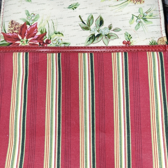 Longaberger Holiday Bag. Great Condition - Picture 2 of 3